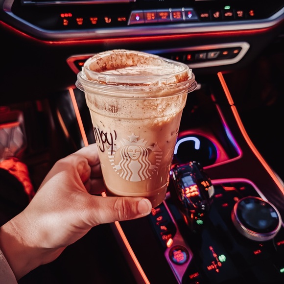 C a i t l y n • L e v e r k u h n - Picture 11 of 16